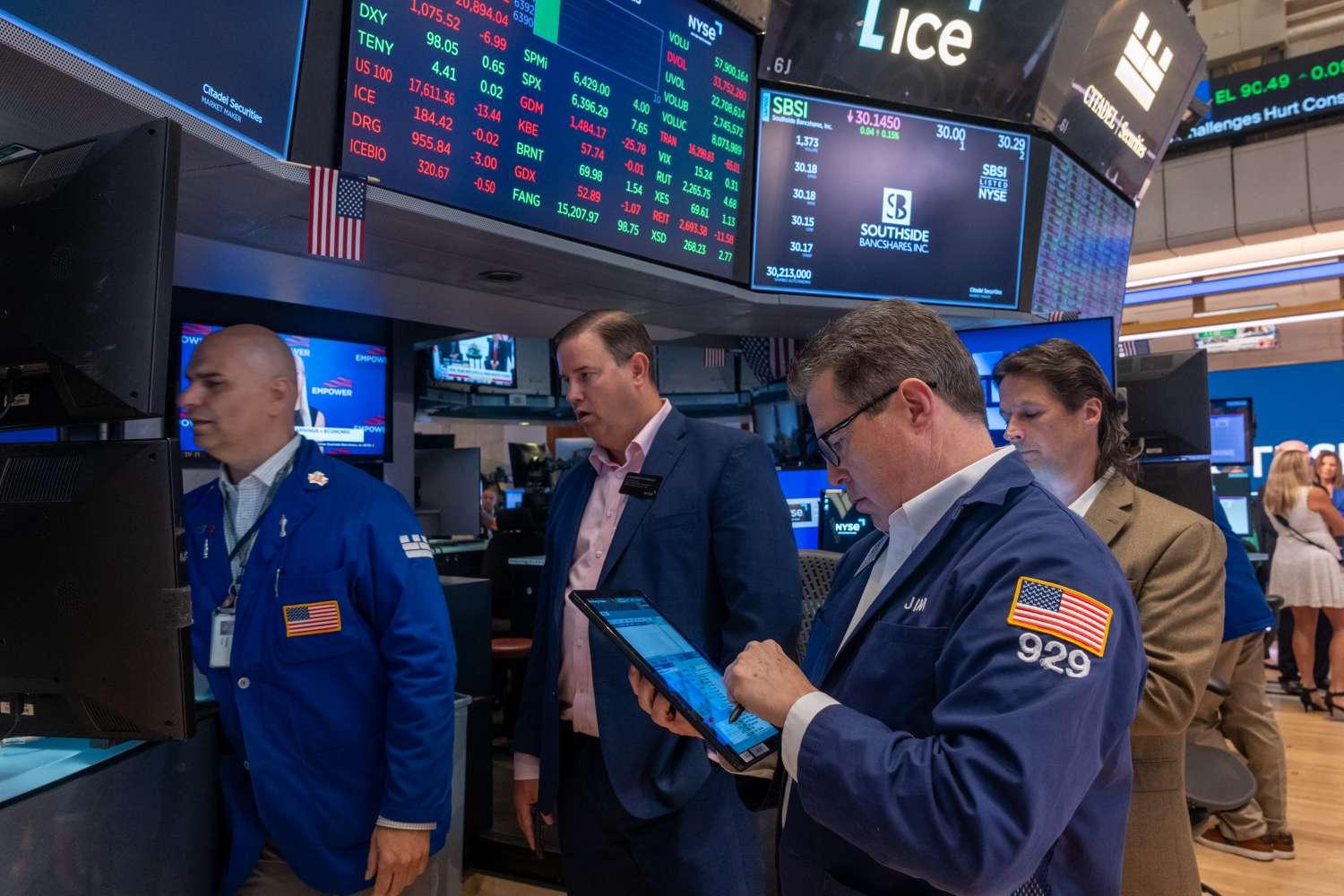 Tech Stocks Slide as Investors Await Federal Reserve Decision